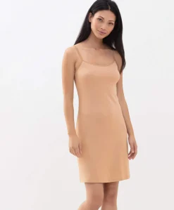 Dames onderjurk beige