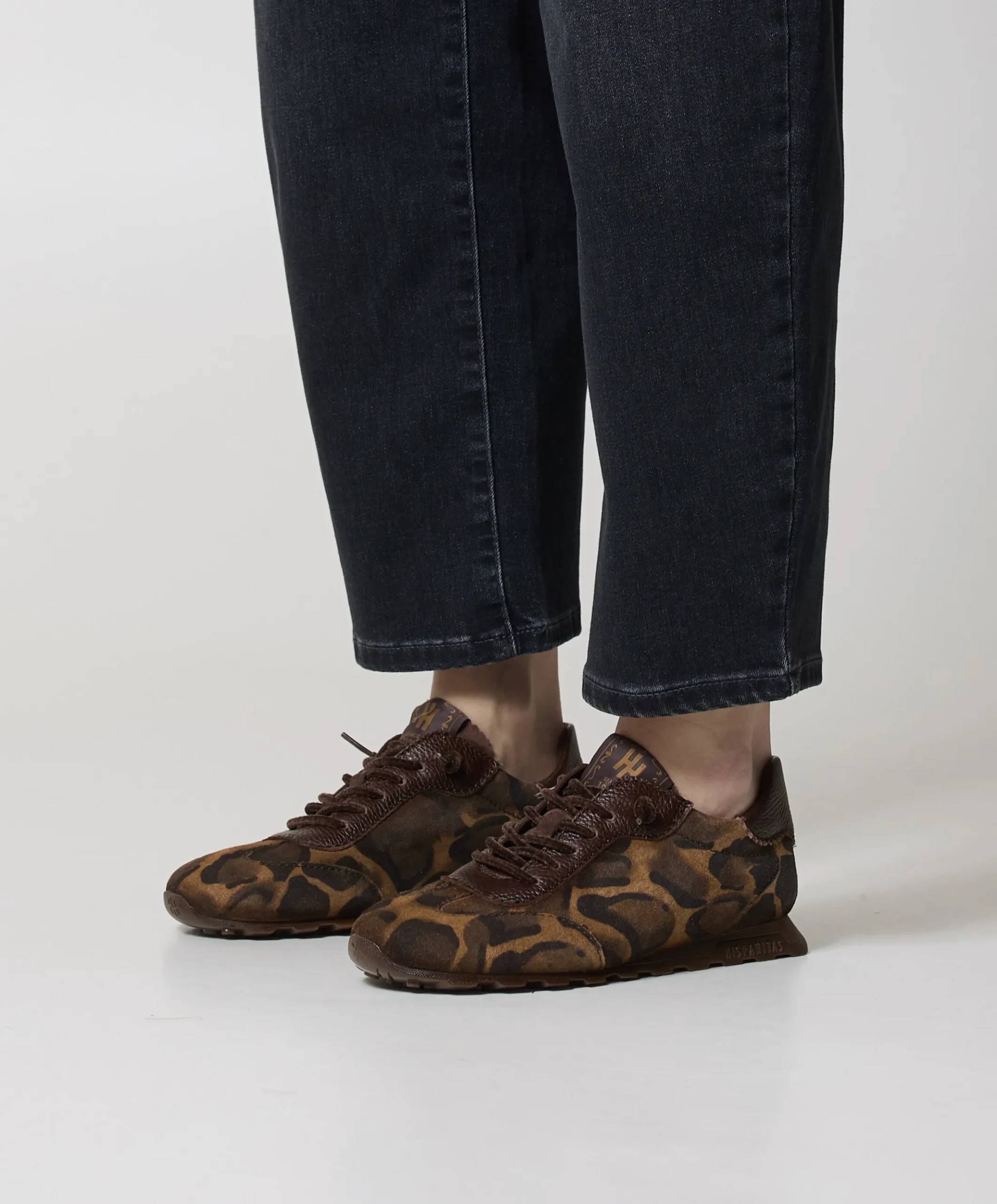 dames sneakers bruin
