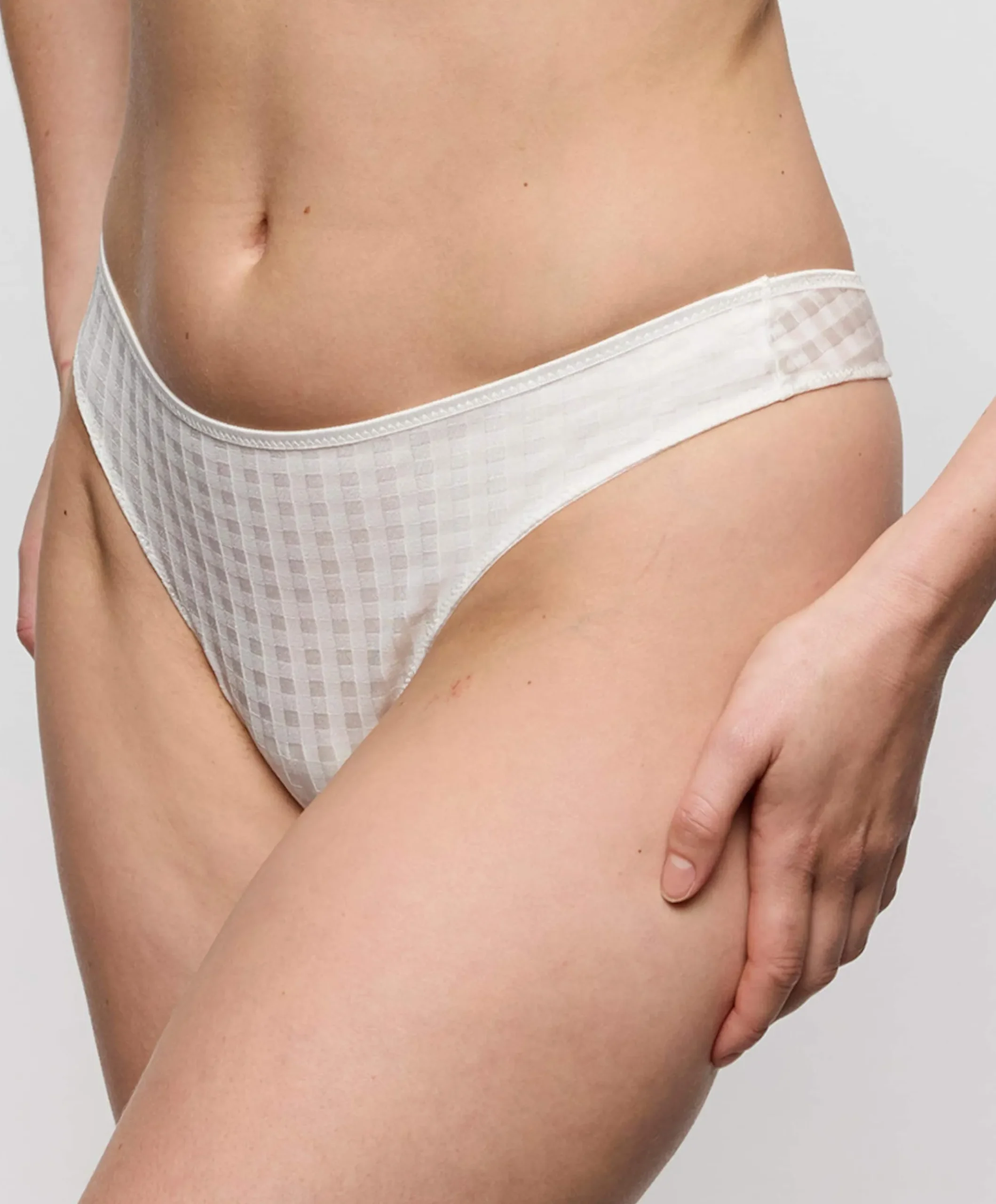 Dames string ecru