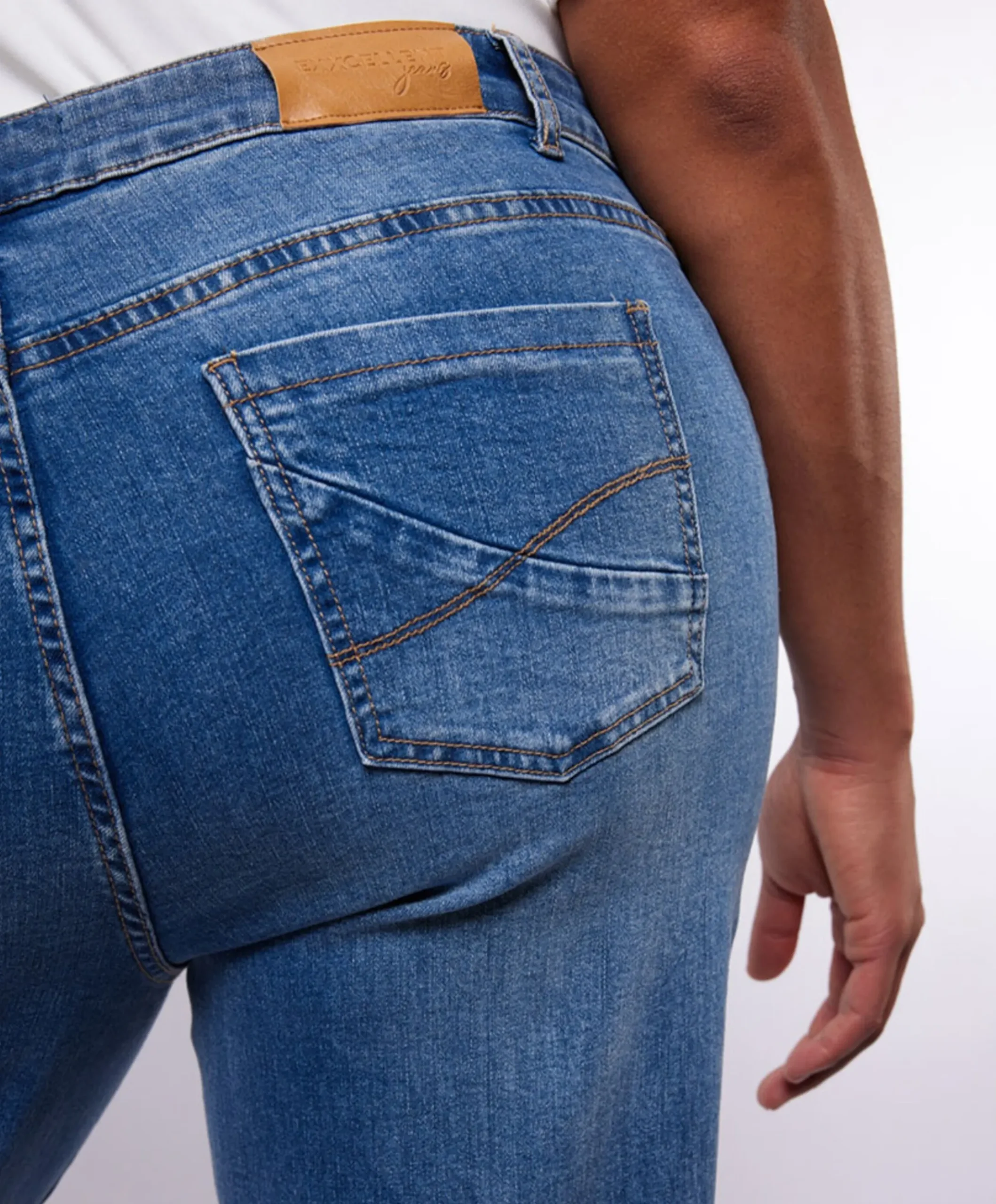 Essentials: Neona jeans dames jeans blauw
