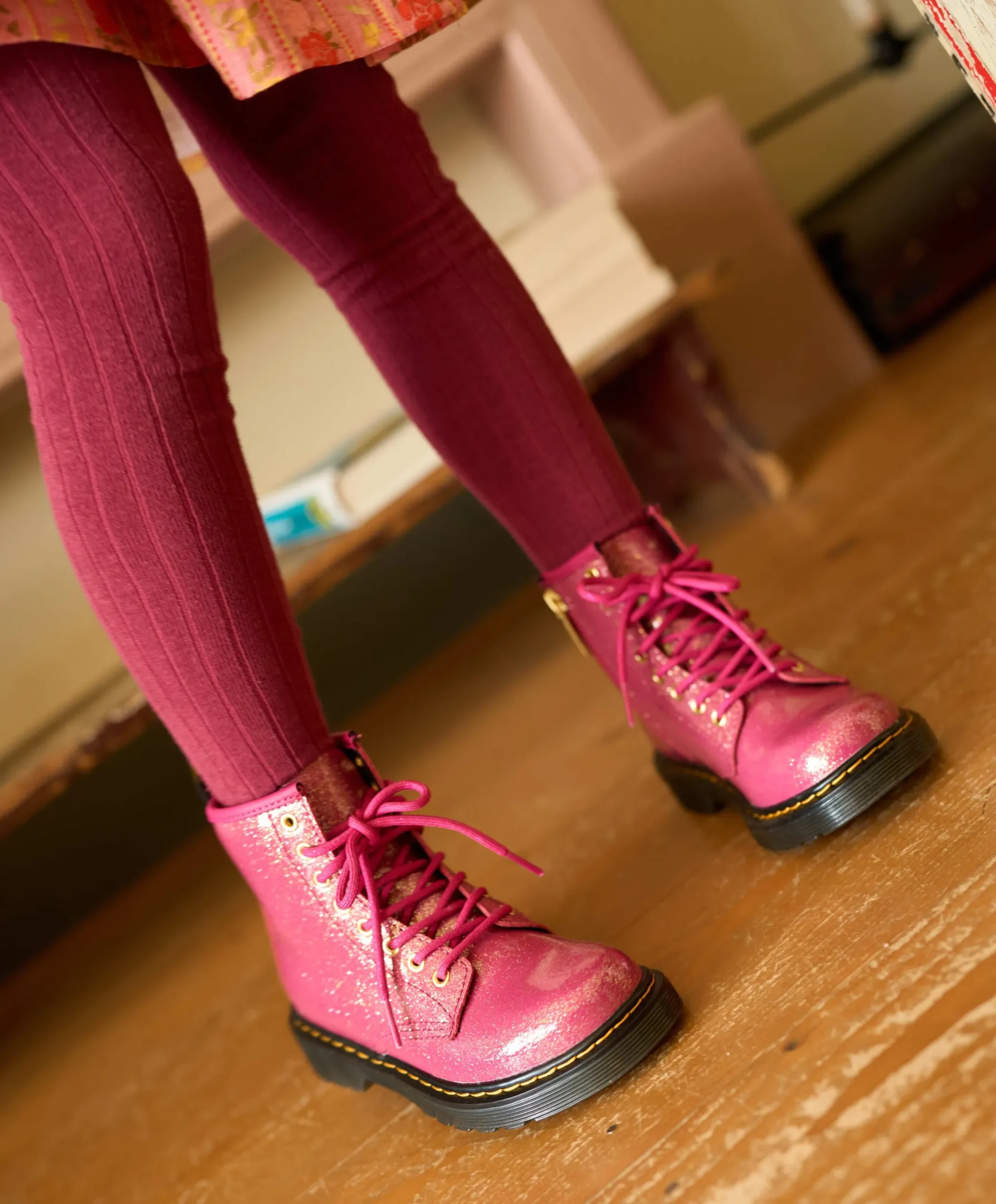 1460 J 8 Eye boots roze