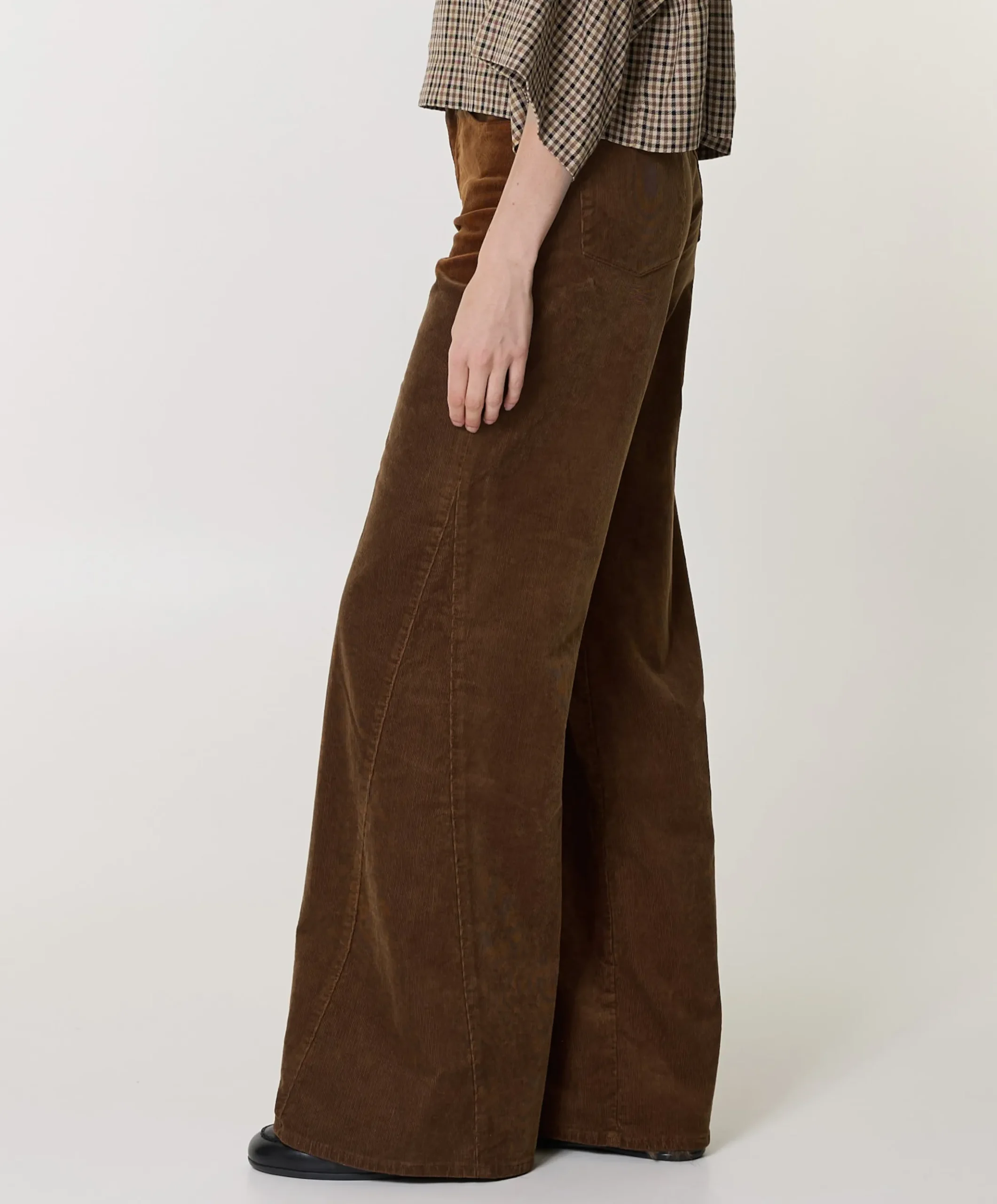 Lotta Corduroy dames broek bruin