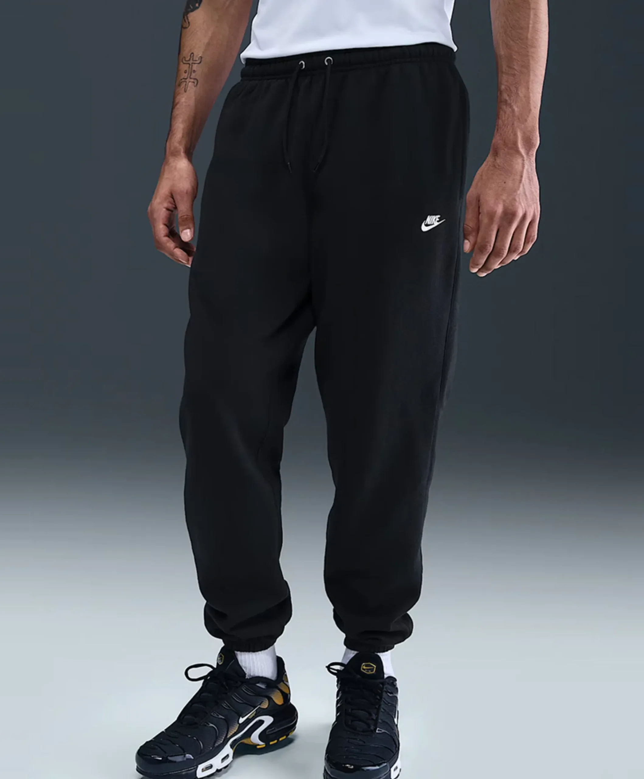 M Nk Club Bb Cuff Pant heren broek zwart