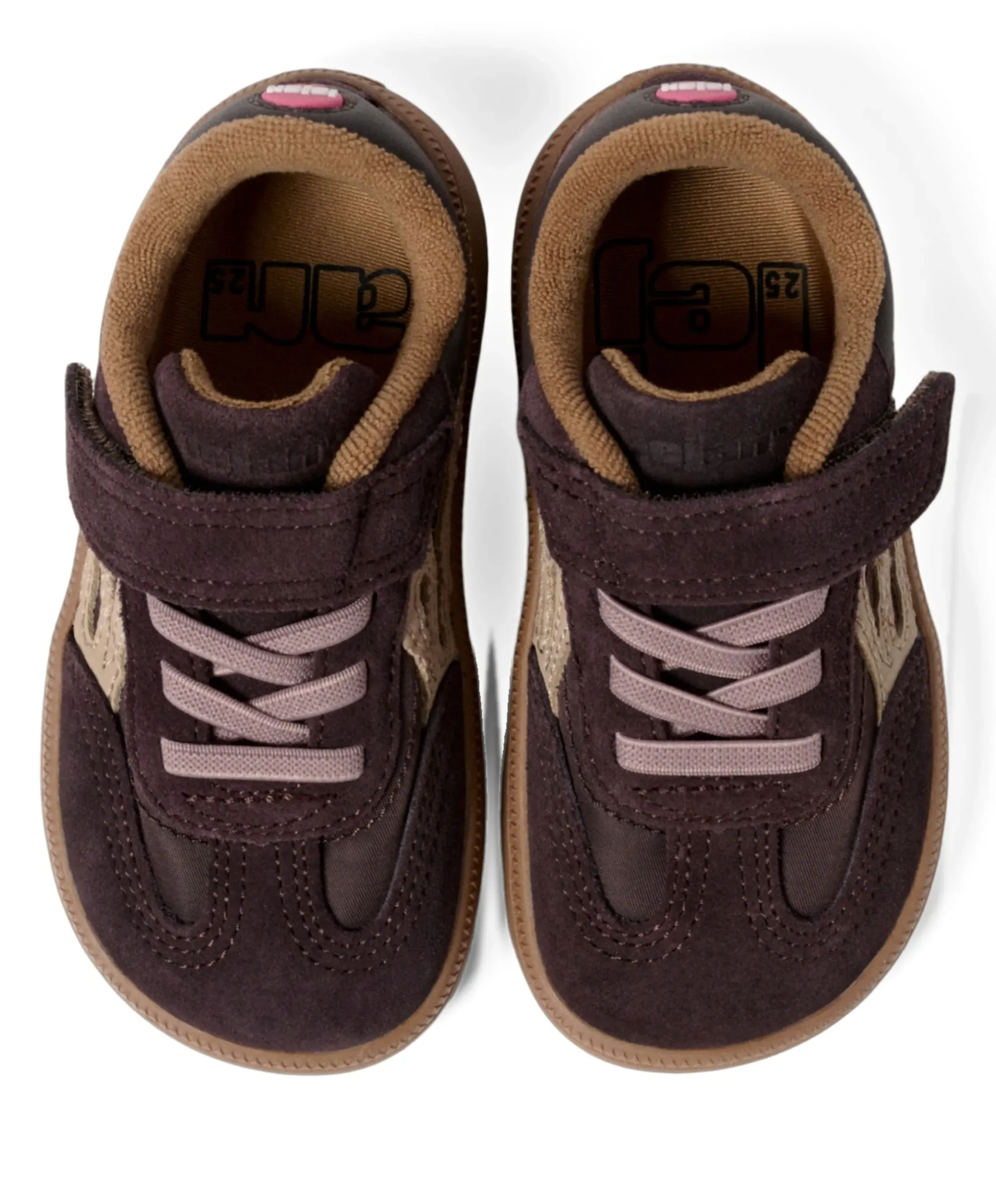 One uniseks sneakers bruin