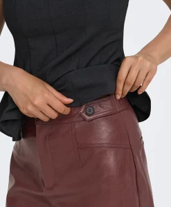 ONLJULIA FAUX LEATHER SHORTS OTW dames korte broek bruin