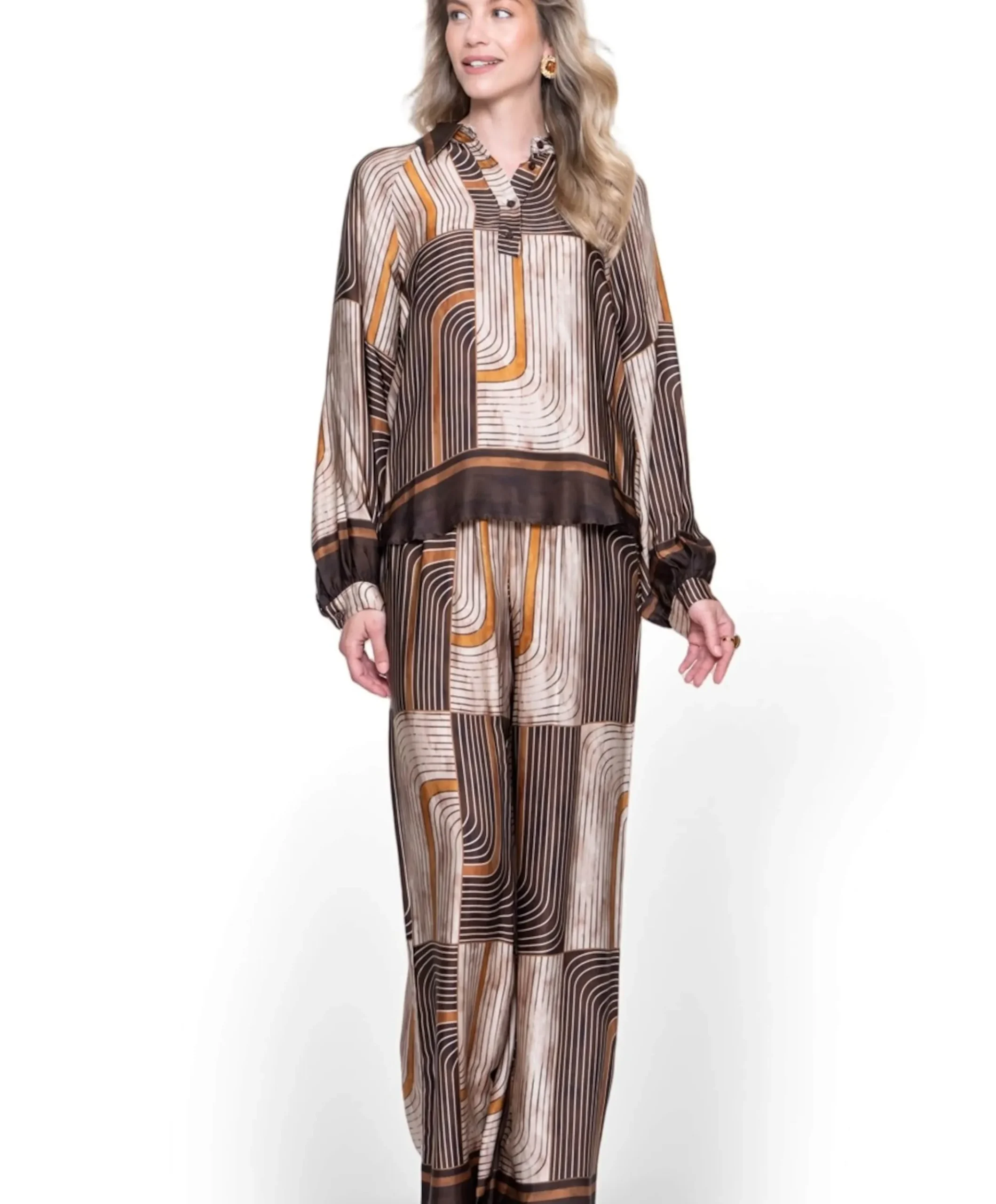 Pants satin AOP dames broek bruin
