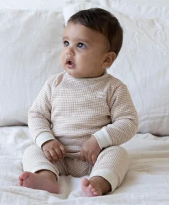 Pyjamaset bruin