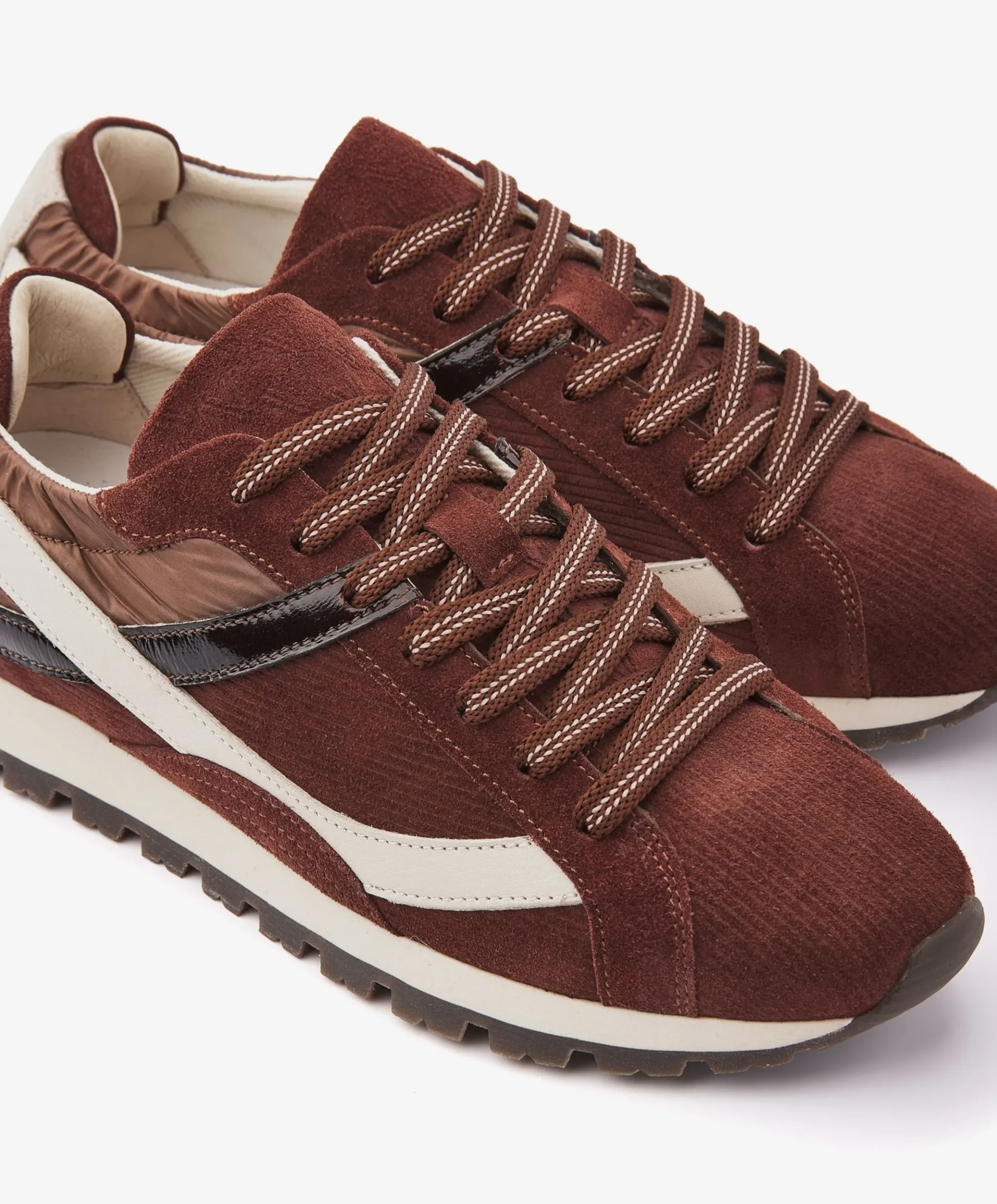 Scott Nala dames sneakers bruin